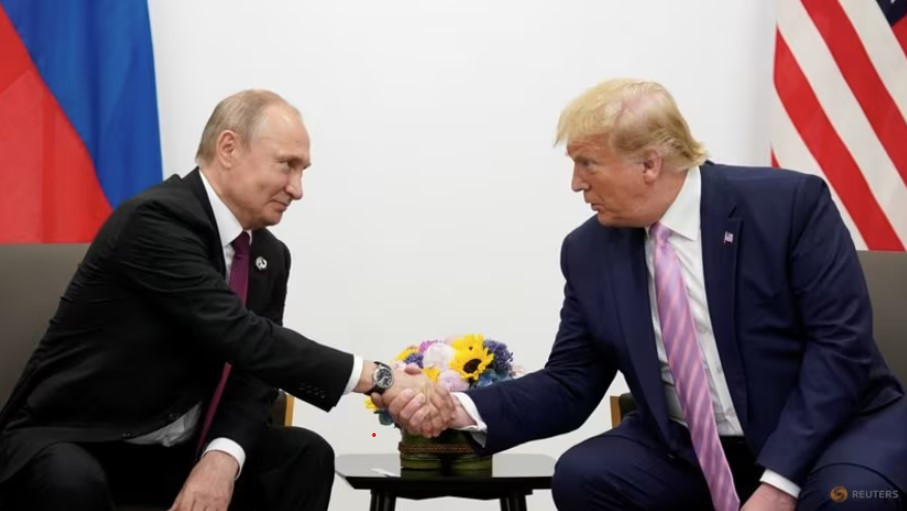 Tổng thống Nga Vladimir Putin và người đồng cấp Mỹ Donald Trump trong cuộc gặp năm 2019 ở Nhật Bản. (Ảnh: Reuters) Tổng thống Nga Vladimir Putin và người đồng cấp Mỹ Donald Trump trong cuộc gặp năm 2019 ở Nhật Bản. (Ảnh: Reuters)