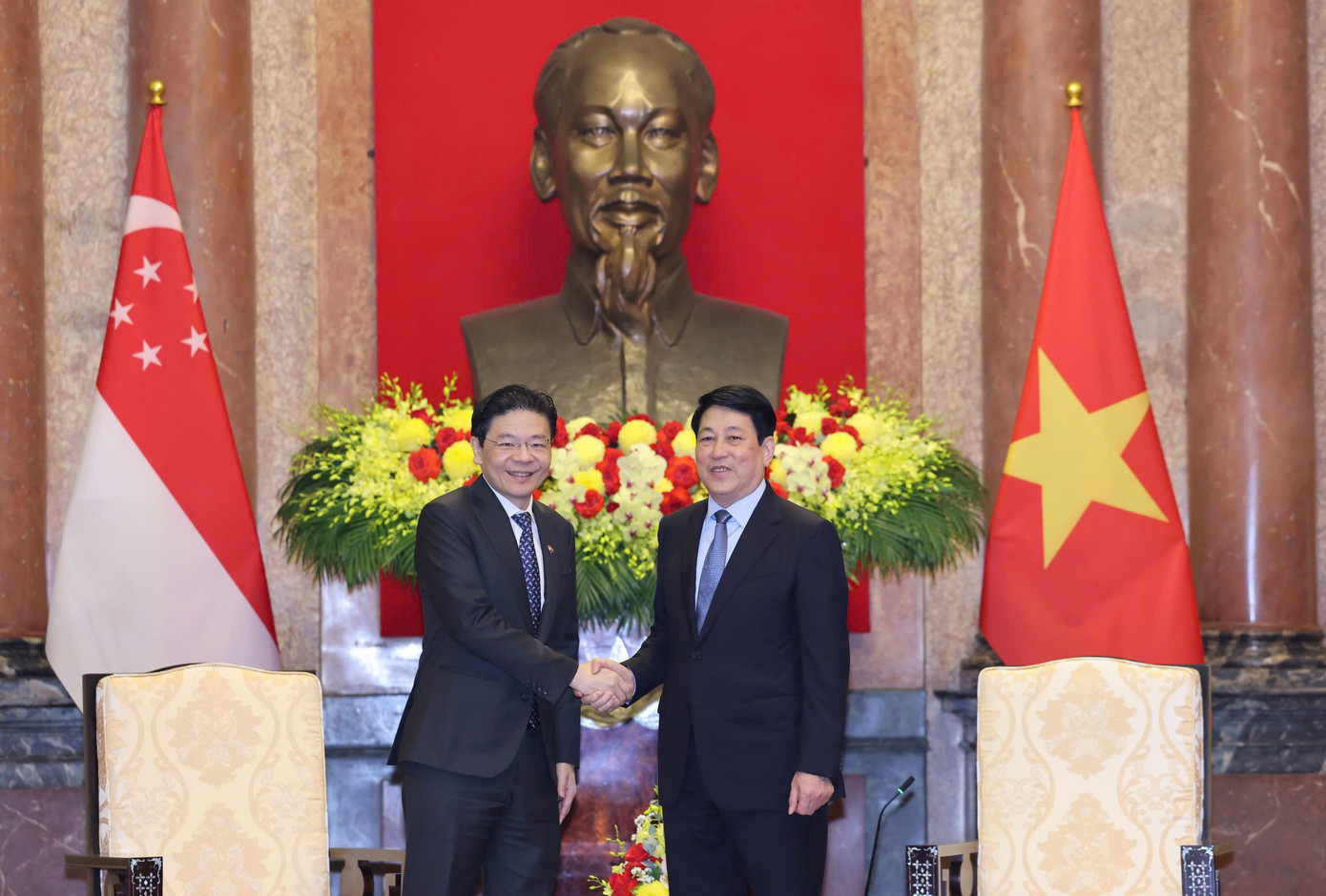 Chủ tịch nước Lương Cường tiếp Thủ tướng Singapore Lawrence Wong ngày 26/3. (Ảnh: Nhật Minh)