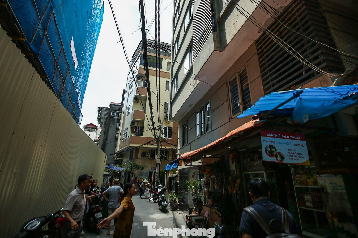 Tòa chung cư mini này cao 10 tầng, chia làm 25 phòng, được xây dựng trên ô đất có diện tích gần 120 m2.