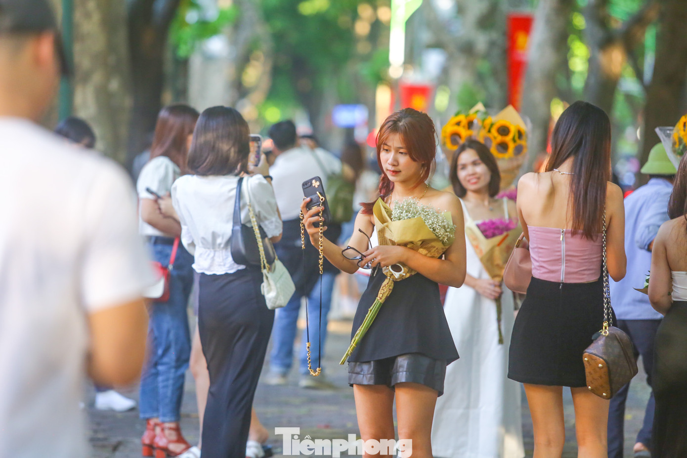 Rất khó để tìm được một góc thông thoáng ở con phố này.