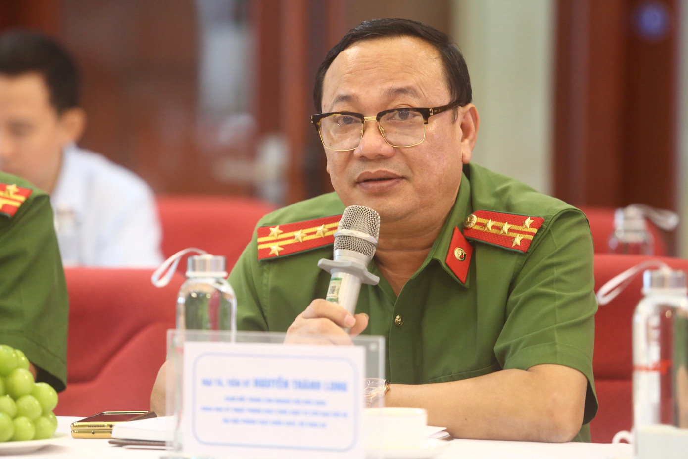 Đại tá, Tiến sỹ Nguyễn Thành Long.