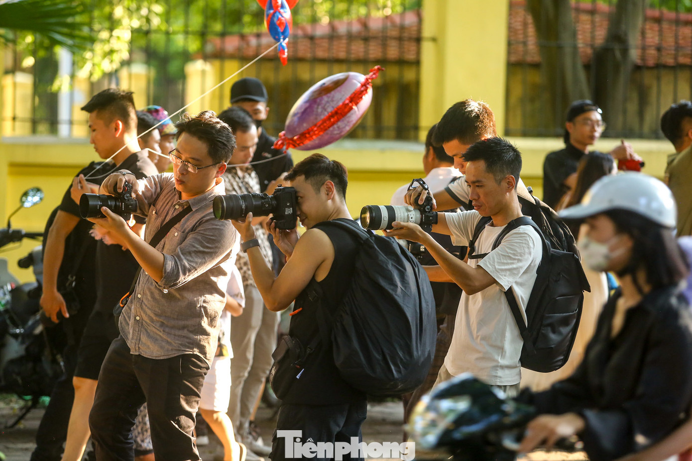 Các "tay máy" làm việc liên tục.