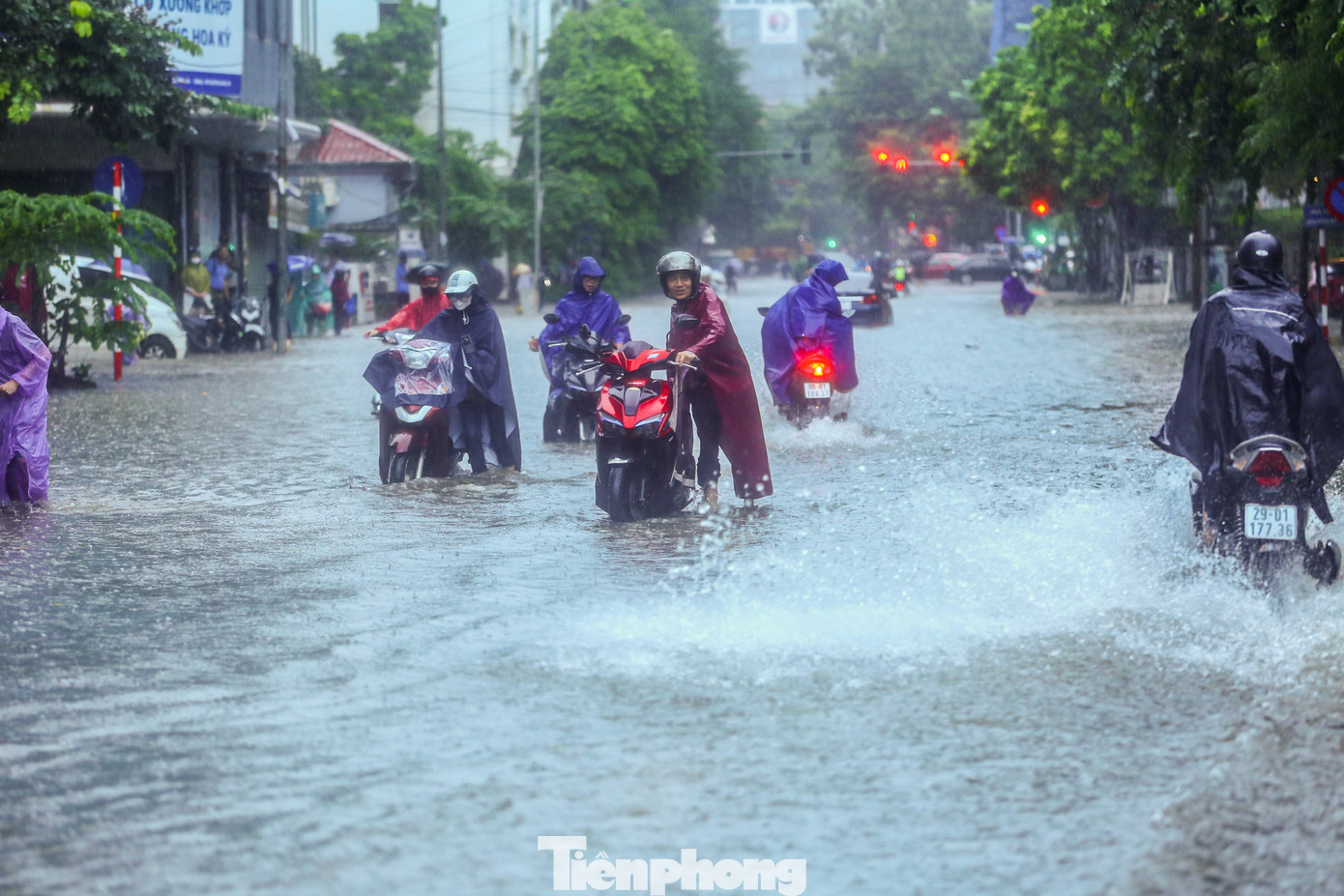 Nhiều xe chết máy khi lao vào tuyến đường này.