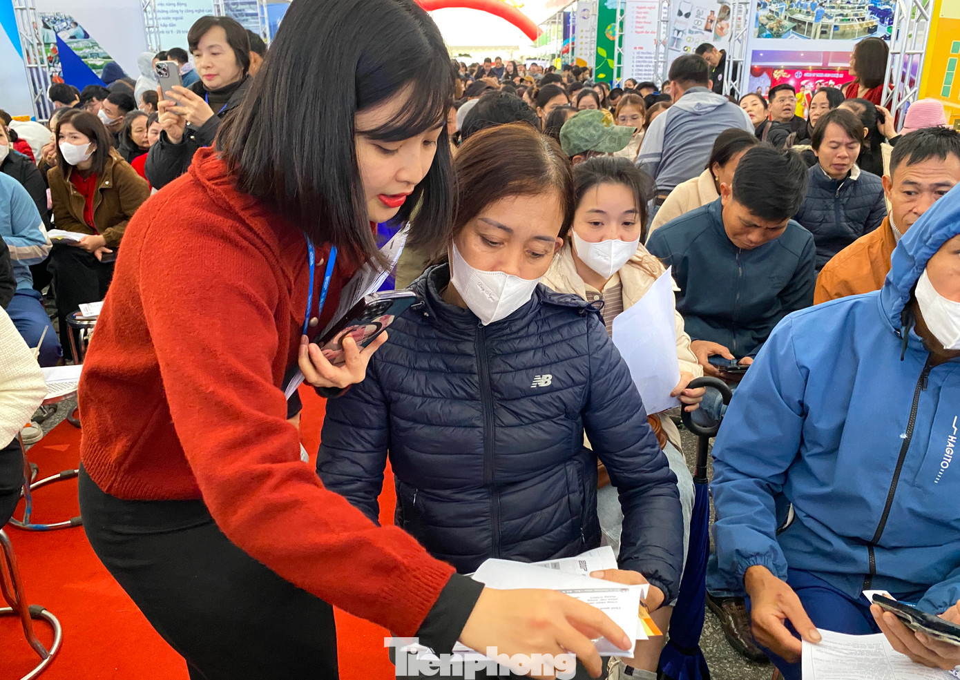 Ngày hội việc làm được tổ chức là cầu nối quan trọng giúp người lao động tiếp cận những thông tin tuyển dụng chính xác, cũng như giúp các doanh nghiệp tìm kiếm được lao động phù hợp. Đây cũng là một trong những biện pháp rất quan trọng và thiết thực; mở ra nhiều cơ hội cho người lao động đang có nhu cầu tìm kiếm việc làm ở các lĩnh vực sản xuất truyền thống và thế hệ mới ngay trên quê hương Nghệ An.