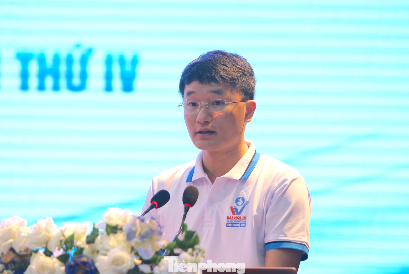 Anh Trần Linh - Phó Bí thư Tỉnh Đoàn Nghệ An, Chủ tịch Hội Sinh viên tỉnh Nghệ An phát biểu khai mạc Đại hội. Anh Trần Linh - Phó Bí thư Tỉnh Đoàn Nghệ An, Chủ tịch Hội Sinh viên tỉnh Nghệ An phát biểu khai mạc Đại hội.