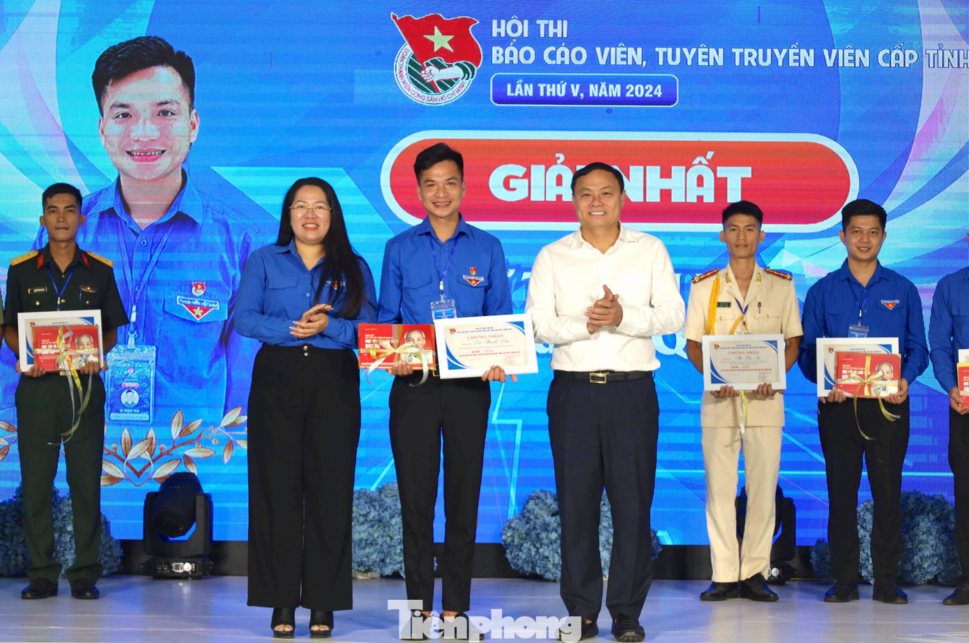 Giải Nhất cuộc thi thuộc về thí sinh Lữ Thành Đức (SN 1990) - Bí thư Đoàn xã Châu Phong, huyện Quỳ Châu.