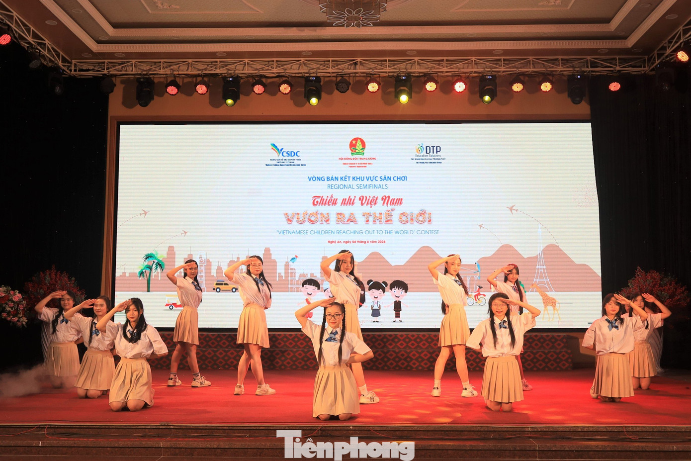 Ban tổ chức cuộc thi cho biết, sau 4 tháng triển khai, sân chơi “Thiếu nhi Việt Nam - Vươn ra thế giới” đã có gần 20.000 em thiếu nhi đăng ký tham gia vòng trực tuyến với gần 15.000 bài dự thi.