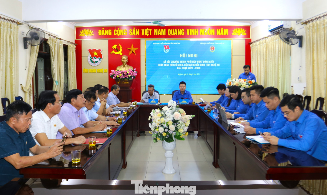 Toàn cảnh buổi hội nghị ký kết chương trình phối hợp hoạt động giữa Tỉnh đoàn Nghệ An và Hội Cựu Chiến binh tỉnh Nghệ An.