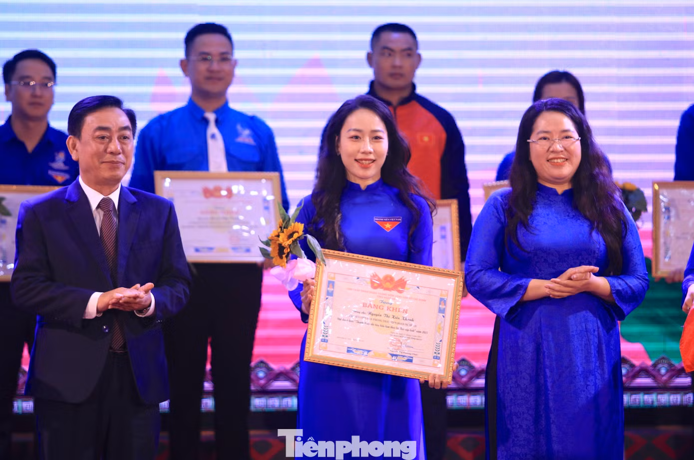 Các cá nhân được tuyên dương thanh thiếu nhi tiêu biểu làm theo lời Bác.