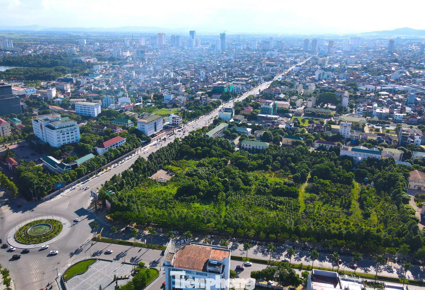 Sau sáp nhập, thành phố Vinh có 33 đơn vị hành chính cấp xã gồm 24 phường và 9 xã.