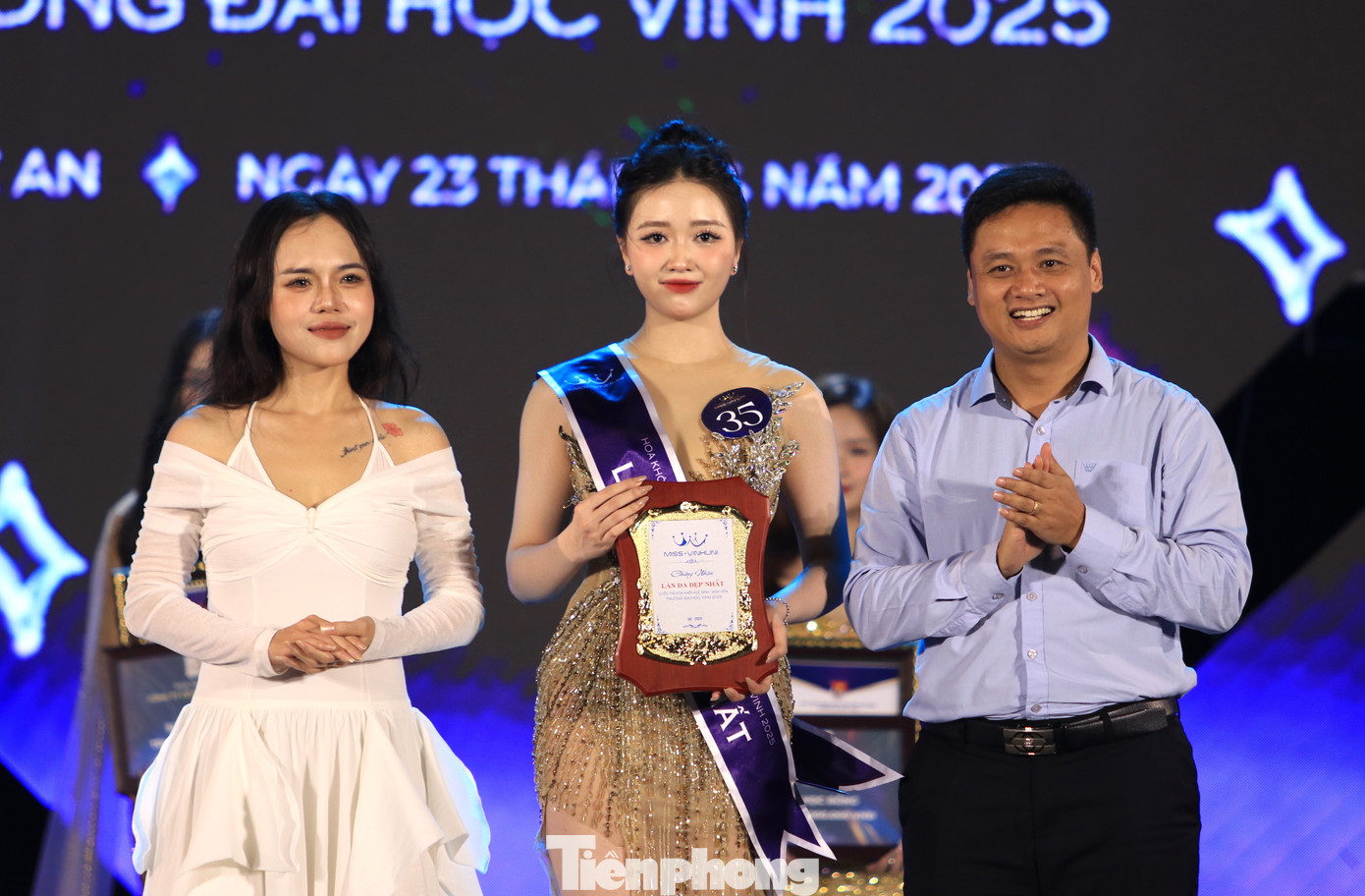 Trải qua các phần thi, ban giám khảo đã trao giải phụ cho các thí sinh gồm các giải: Làn da đẹp nhất; Thí sinh được yêu thích nhất, Gương mặt khả ái và Tỏa sáng tài năng.