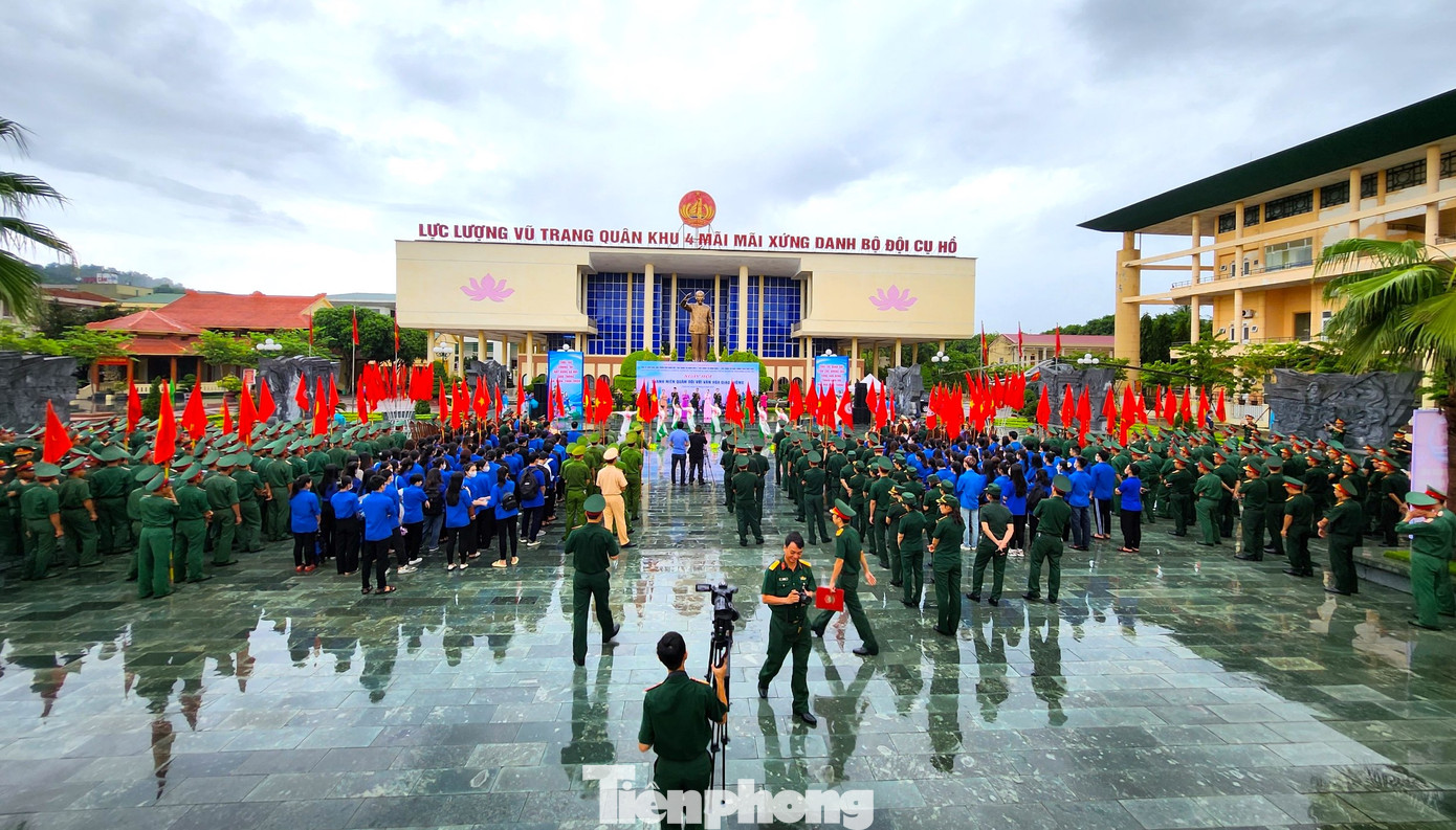 Toàn cảnh ngày hội "Thanh niên quân đội với văn hóa giao thông 2023". Toàn cảnh ngày hội "Thanh niên quân đội với văn hóa giao thông 2023".