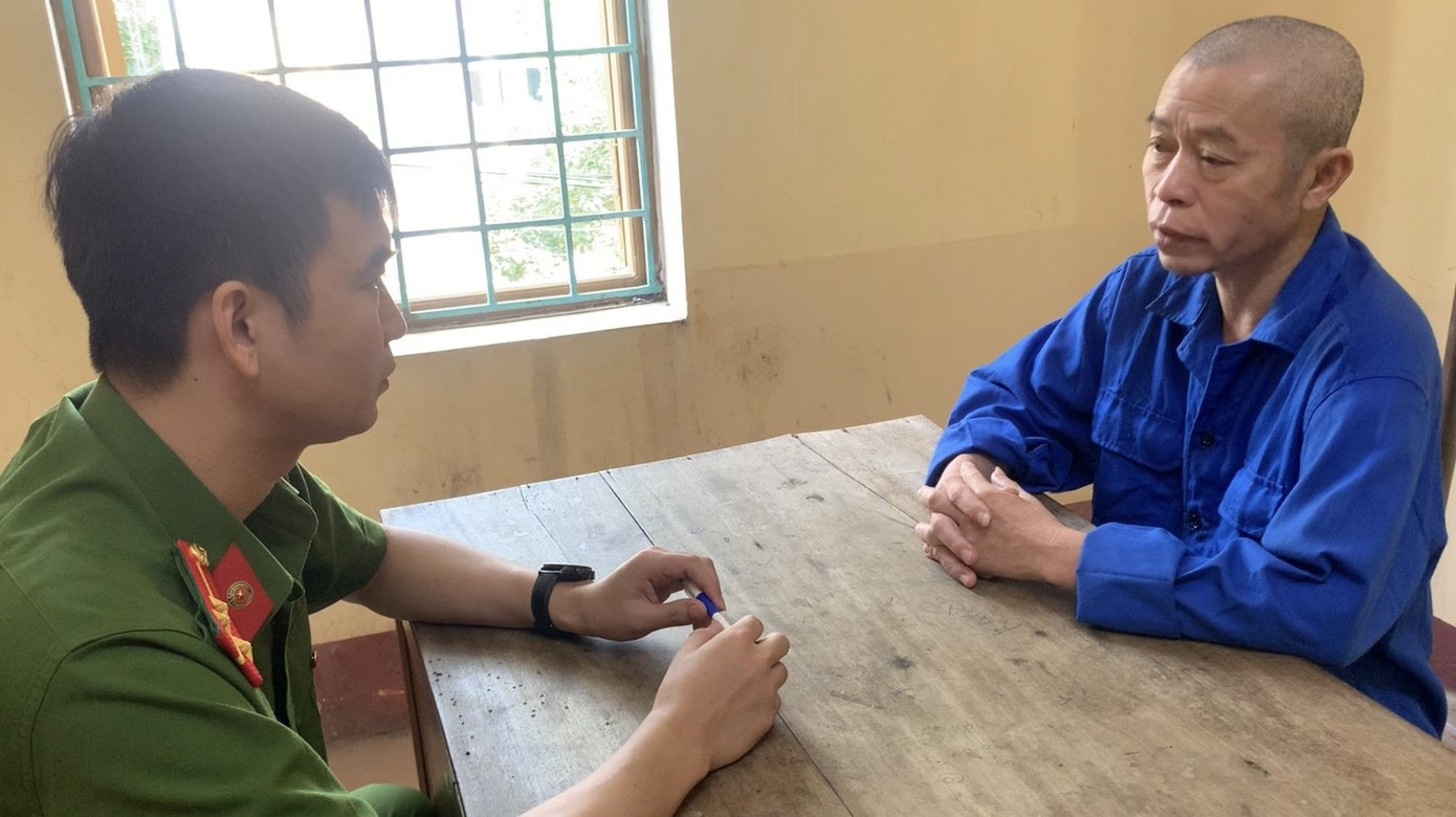 Đối tượng Đào Văn Tuấn tại công an.