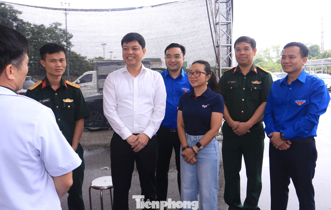 Chương trình không chỉ mang lại lợi ích thiết thực về y tế, mà còn thể hiện rõ vai trò, trách nhiệm của thanh niên trong việc chăm sóc sức khỏe cộng đồng và xây dựng một xã hội nhân ái, khỏe mạnh. Chương trình không chỉ mang lại lợi ích thiết thực về y tế, mà còn thể hiện rõ vai trò, trách nhiệm của thanh niên trong việc chăm sóc sức khỏe cộng đồng và xây dựng một xã hội nhân ái, khỏe mạnh.