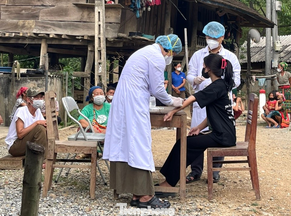 Hiện tình hình dịch bạch hầu tại huyện Kỳ Sơn đã ổn định và được kiểm soát. Hiện tình hình dịch bạch hầu tại huyện Kỳ Sơn đã ổn định và được kiểm soát.