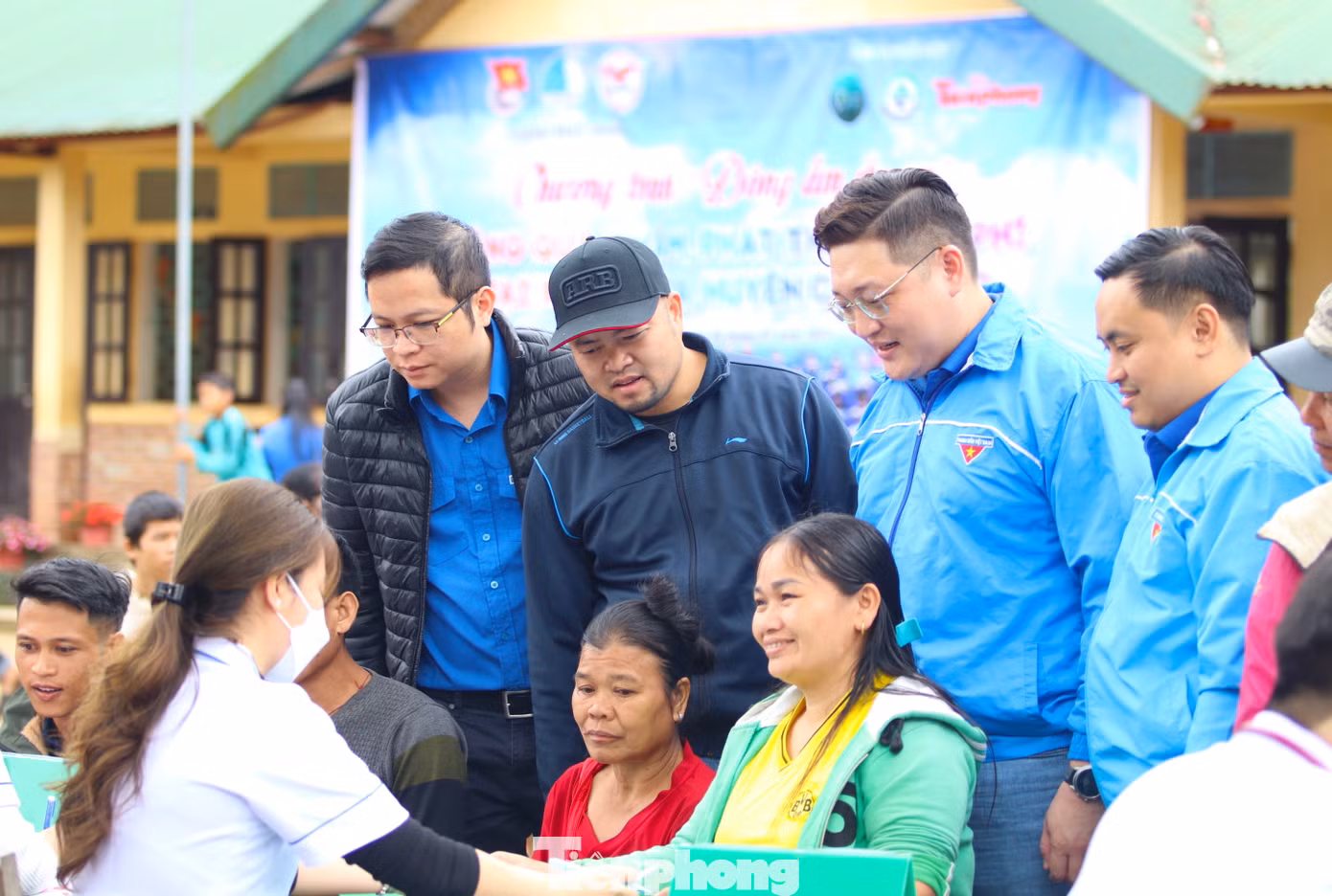 Từ việc thăm khám có thể giúp người dân phát hiện bệnh sớm, kịp thời. Từ đó có hướng chữa trị kịp thời, tránh ảnh hưởng sức khỏe lâu dài.