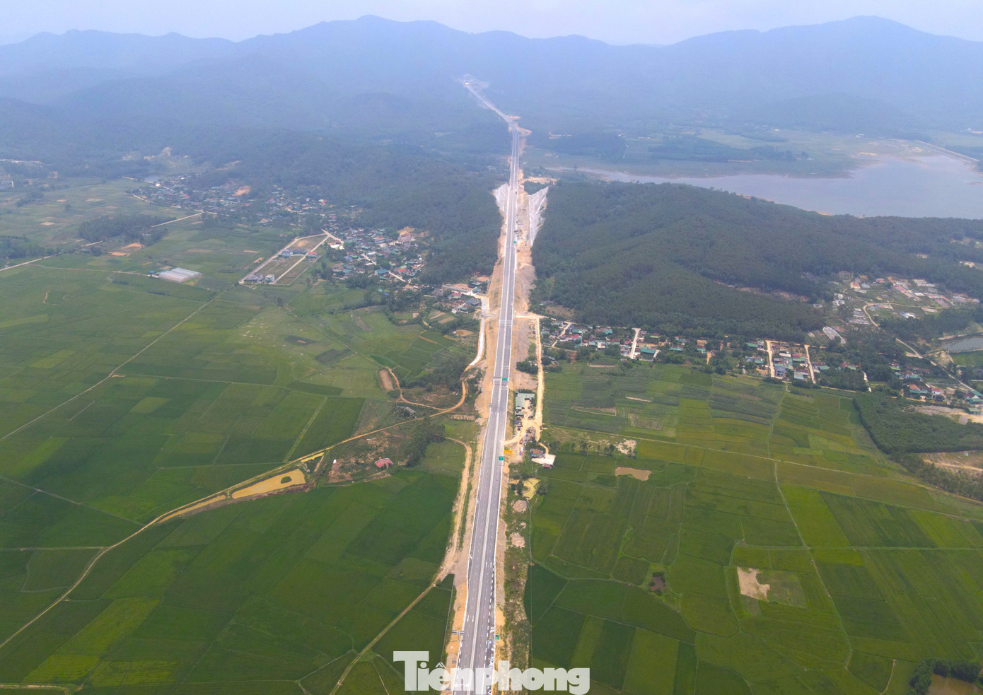 Các hạng mục trên tuyến đoạn qua nút giao N5 đã được hoàn thiện.