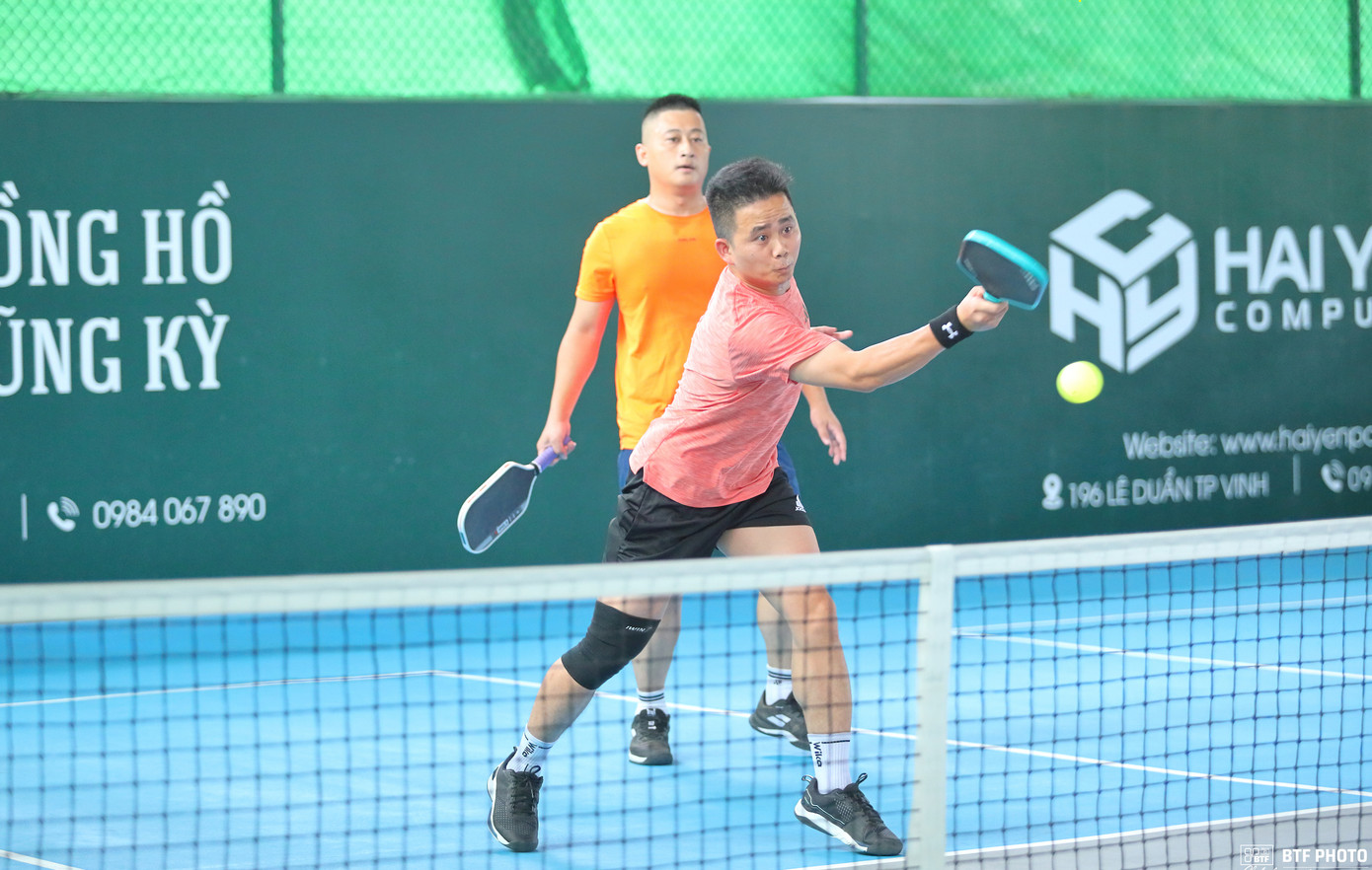 Giải đấu “Quạt mát trao em - Ươm mầm tri thức” vẫn đang diễn ra, và với mỗi trận đấu, những khoảnh khắc gay cấn, những pha cứu bóng đẹp mắt sẽ tiếp tục làm nên sức hút, tạo cảm hứng cho các vận động viên cũng như khán giả tham gia và cổ vũ. Giải đấu “Quạt mát trao em - Ươm mầm tri thức” vẫn đang diễn ra, và với mỗi trận đấu, những khoảnh khắc gay cấn, những pha cứu bóng đẹp mắt sẽ tiếp tục làm nên sức hút, tạo cảm hứng cho các vận động viên cũng như khán giả tham gia và cổ vũ.