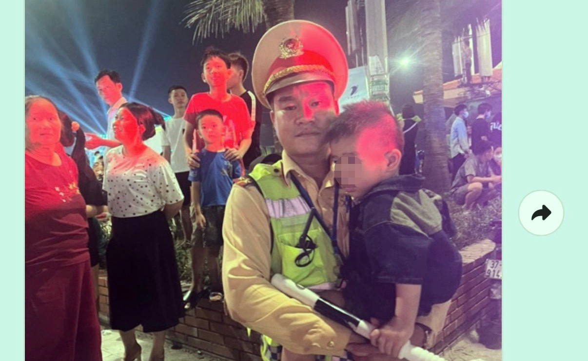 Lực lượng CSGT, Công an tiếp nhận các cháu bé bị lạc và tìm cách liên lạc với gia đình cháu bé đang thất lạc.