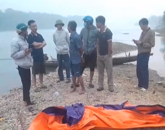 Hiện cơ quan chức năng đã tìm thấy thi thể cả 2 cháu bé trên sông Lam.