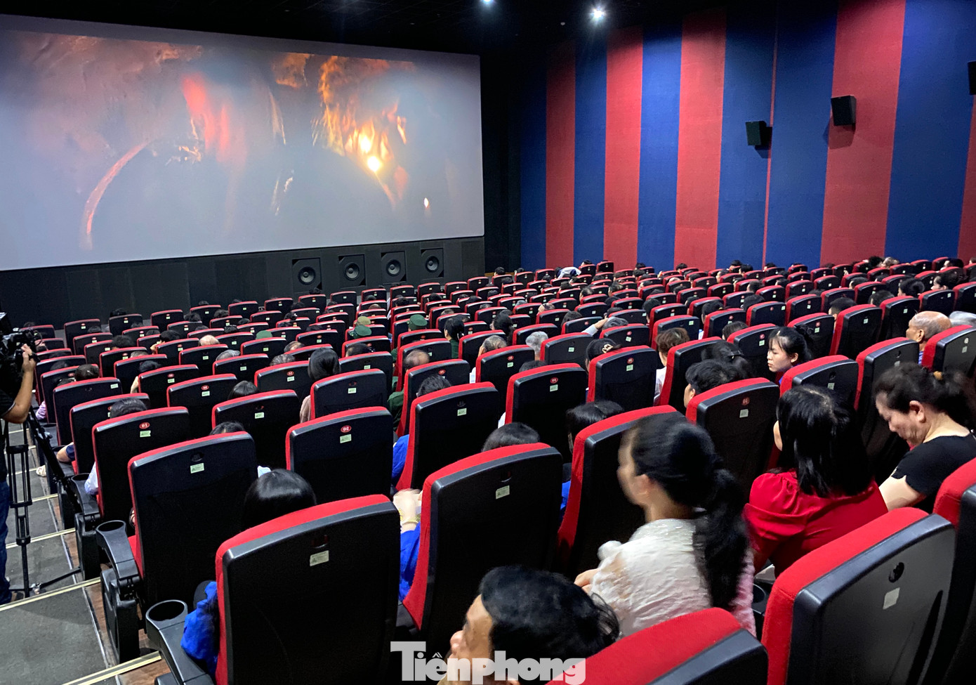 Đợt sinh hoạt chính trị còn góp phần giáo dục thế hệ trẻ về truyền thống đạo lý “Uống nước nhớ nguồn” của dân tộc; tôn vinh, tri ân các anh hùng liệt sĩ đã anh dũng hy sinh xương máu, cống hiến trọn đời cho sự nghiệp đấu tranh giải phóng dân tộc, thống nhất đất nước, xây dựng và bảo vệ Tổ quốc.