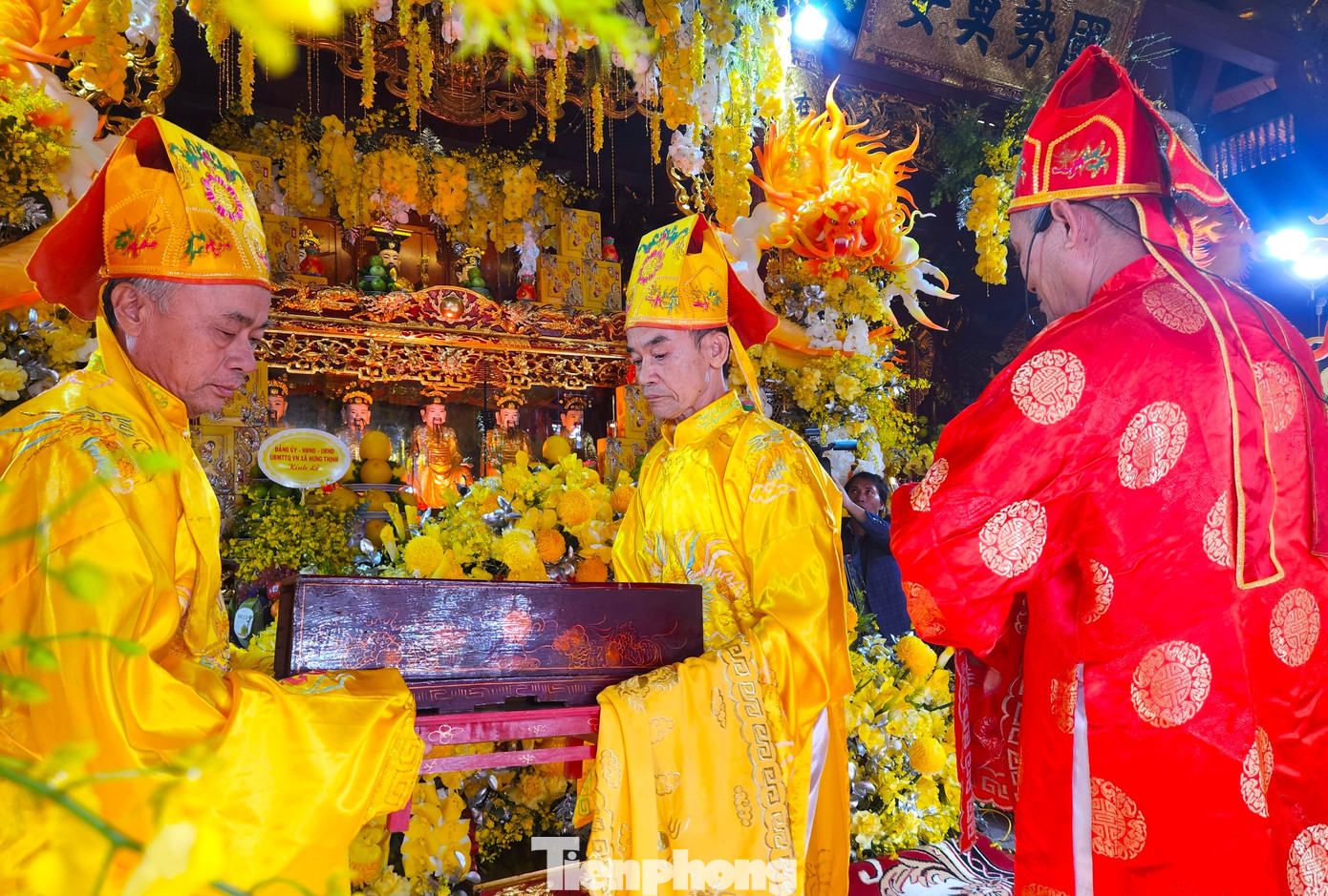 Các nghi thức trong lễ đại tế diễn ra trang nghiêm, thành kính theo đúng nghi thức truyền thống.