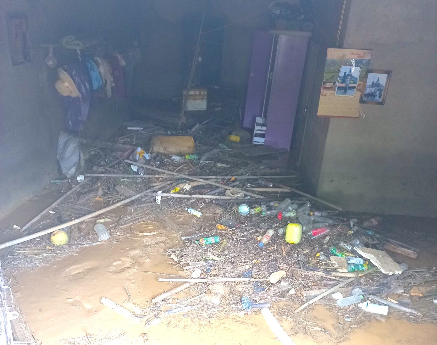 Theo báo cáo nhanh của huyện Tương Dương, trận lũ ống đêm 30/9 đã khiến 8 căn nhà của xã Lượng Minh bị thiệt hại trên 50%.