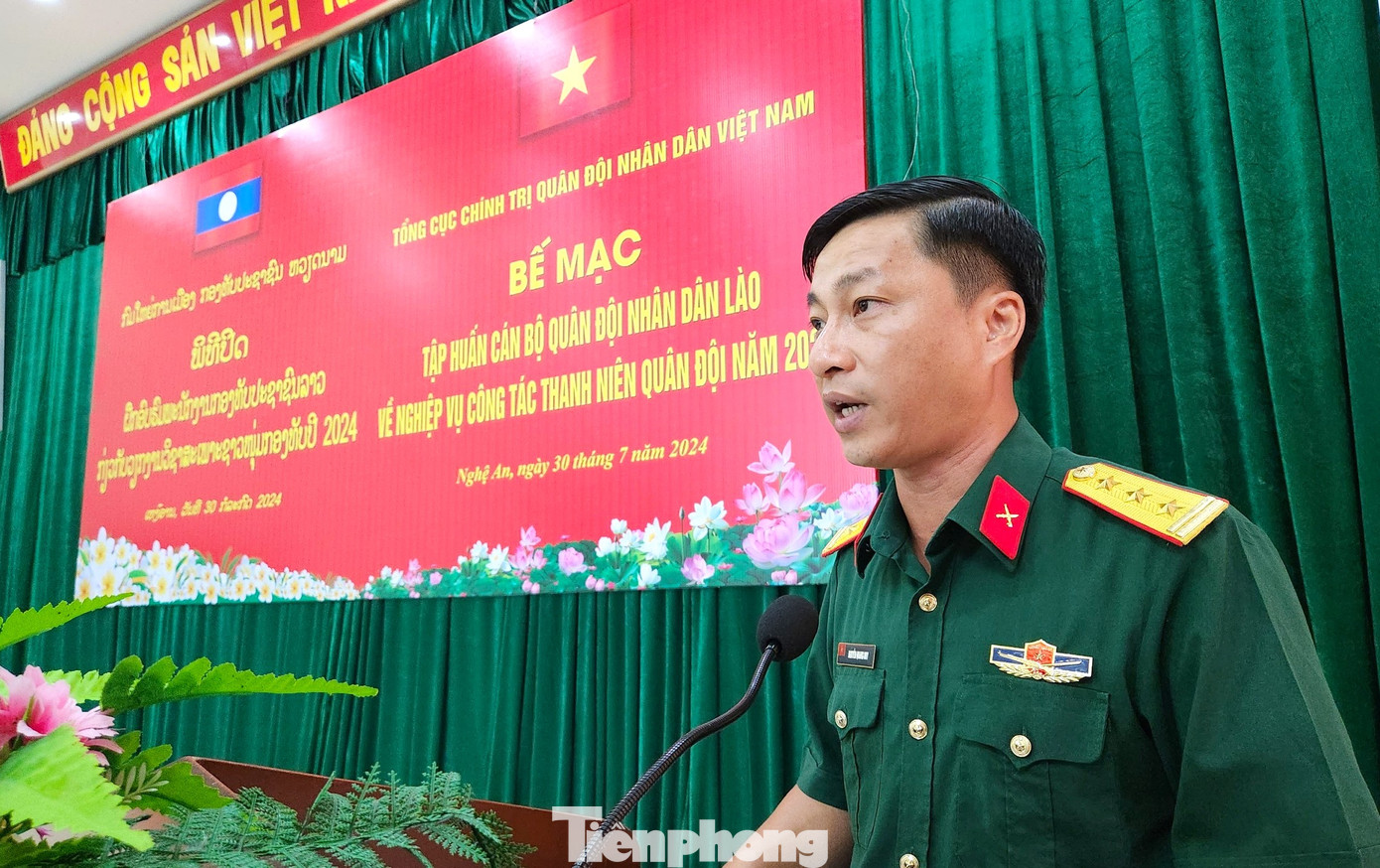 Thượng tá Nguyễn Quang Huy - Phó trưởng Ban Thanh niên Quân đội phát biểu tại buổi lễ. Thượng tá Nguyễn Quang Huy - Phó trưởng Ban Thanh niên Quân đội phát biểu tại buổi lễ.
