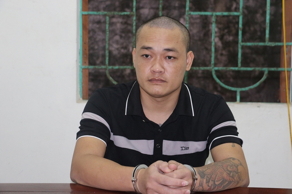 Đối tượng Hưng tại công an. Đối tượng Hưng tại công an.