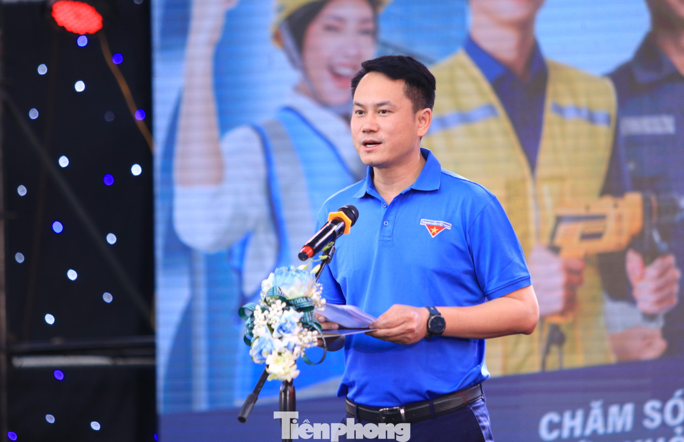 Anh Nguyễn Kim Quy - Trưởng Ban Mặt trận Thanh niên T.Ư Đoàn, Phó Chủ tịch Thường trực T.Ư Hội LHTN Việt Nam phát biểu khai mạc ngày hội. Anh Nguyễn Kim Quy - Trưởng Ban Mặt trận Thanh niên T.Ư Đoàn, Phó Chủ tịch Thường trực T.Ư Hội LHTN Việt Nam phát biểu khai mạc ngày hội.