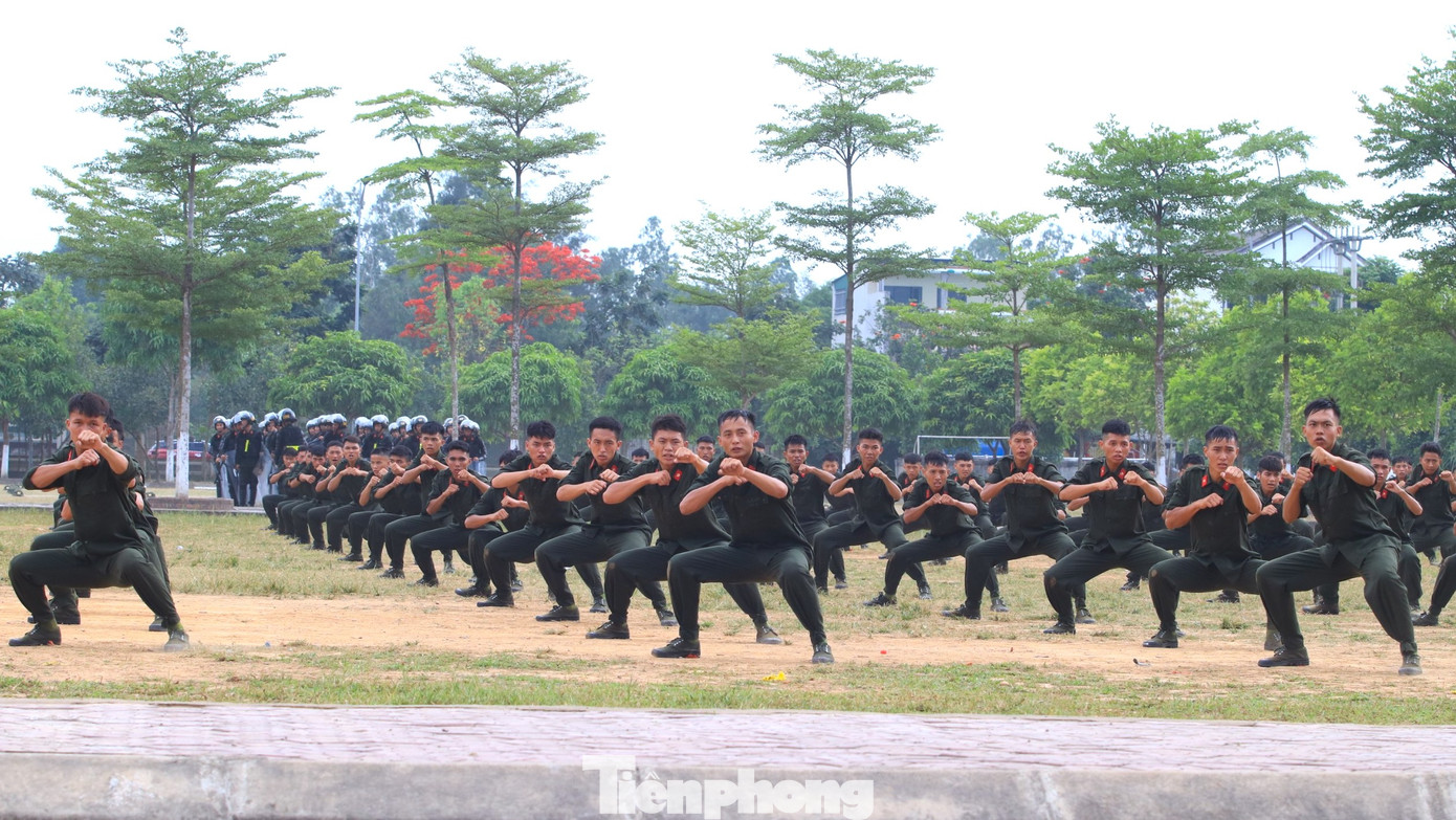 Trải qua 3 tháng huấn luyện, các chiến sỹ đã được trang bị những kiến thức cơ bản về chính trị, pháp luật, điều lệnh, quân sự, võ thuật và nghiệp vụ chuyên môn. Được truyền đạt những kinh nghiệm thực tế trong quá trình thực hiện nhiệm vụ.