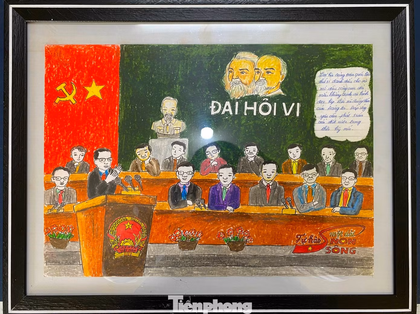 Hai bức tranh vẽ về Đại hội Đảng toàn quốc lần thứ VI (năm 1986), đánh dấu cho sự mở đầu công cuộc đổi mới, khẳng định sự lãnh đạo kịp thời, đúng đắn của Đảng ta, đáp ứng yêu cầu phát triển của đất nước trong thời kì mới và bức tranh thể hiện Việt Nam gia nhập và trở thành thành viên thứ 7 của ASEAN vào năm 1995.
