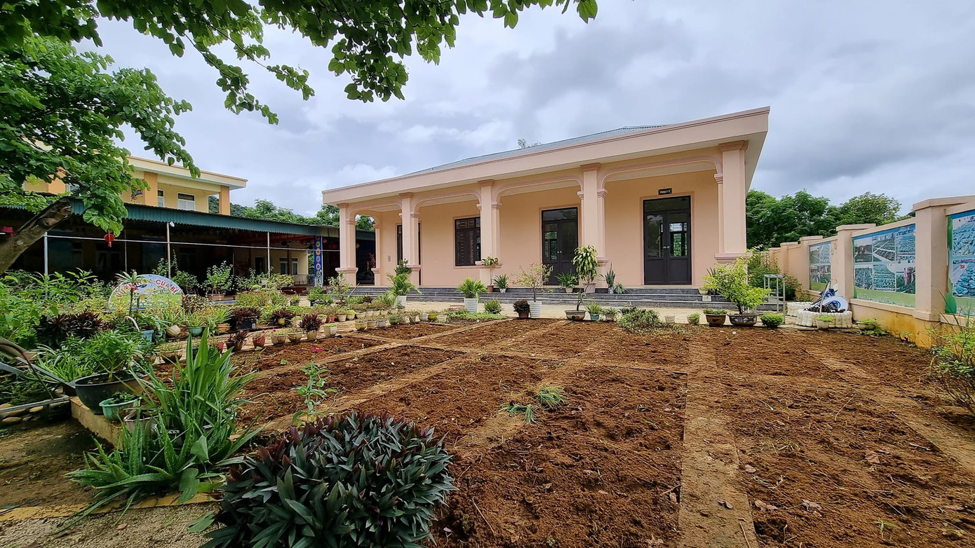 Một số điểm trường ở xã Tri Lễ đã được sửa sang, chuẩn bị cơ sở vật chất để đáp ứng cho việc dạy, học.