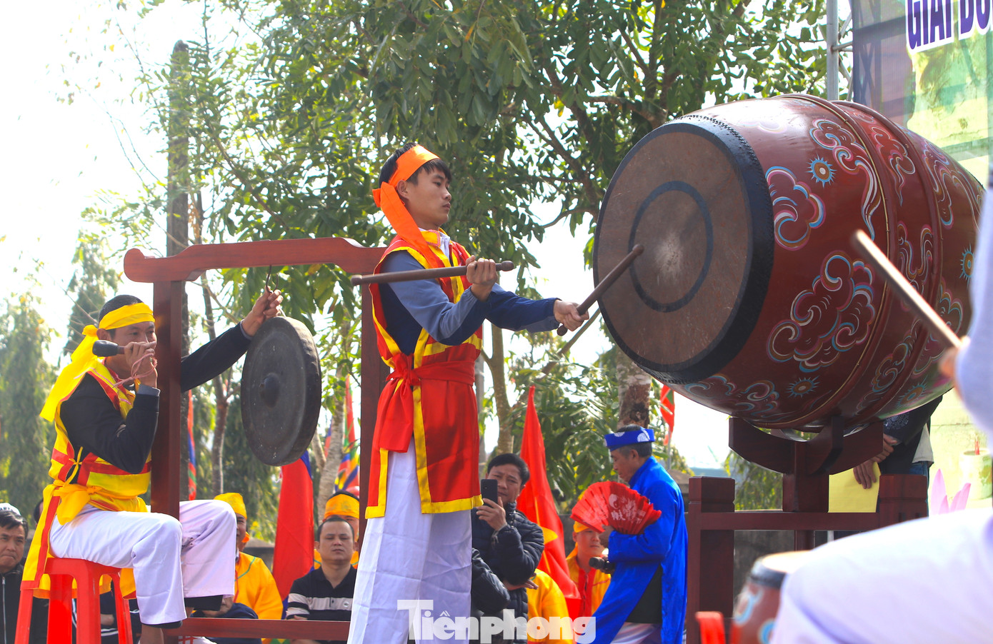 Theo thể lệ, các đội thi có 20 phút để thể hiện bài trống tế của mình. Trong đó quy định các đội thi phải đánh khai lễ 1 hồi 3 tiếng trống: Đánh Tiểu chinh cổ với 3 hồi 9 tiếng chuông - trống nhỏ, Đánh Đại chinh với 3 hồi 9 tiếng chiêng - trống to và Tấu tiểu nhạc (nhạc sinh khởi nhạc - nhạc lễ cung đình).