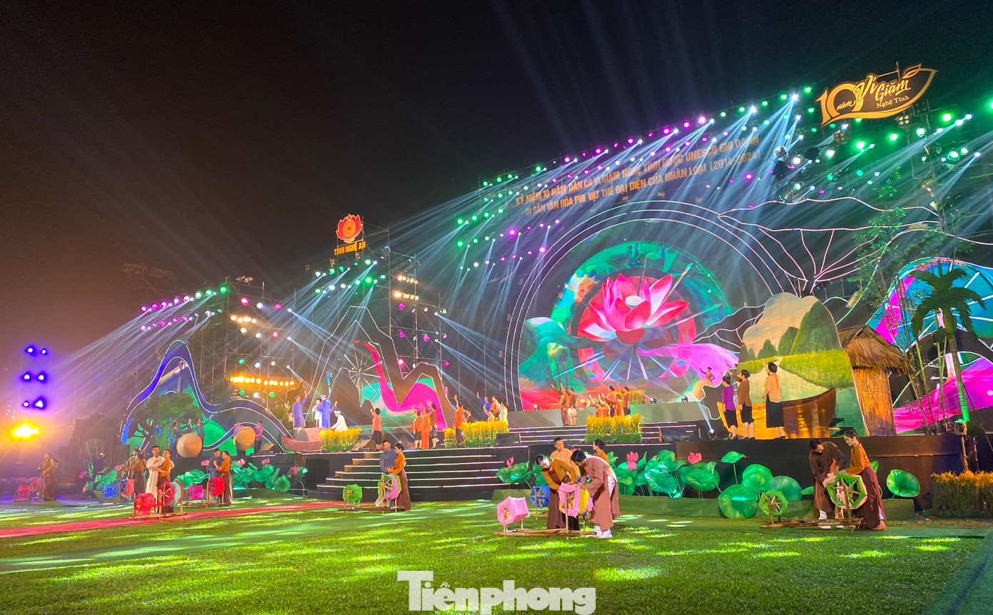 Toàn cảnh lễ kỷ niệm.