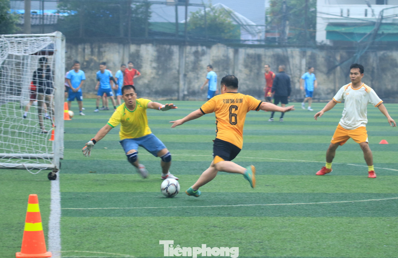 Những pha bóng gay cấn, hấp dẫn. Những pha bóng gay cấn, hấp dẫn.