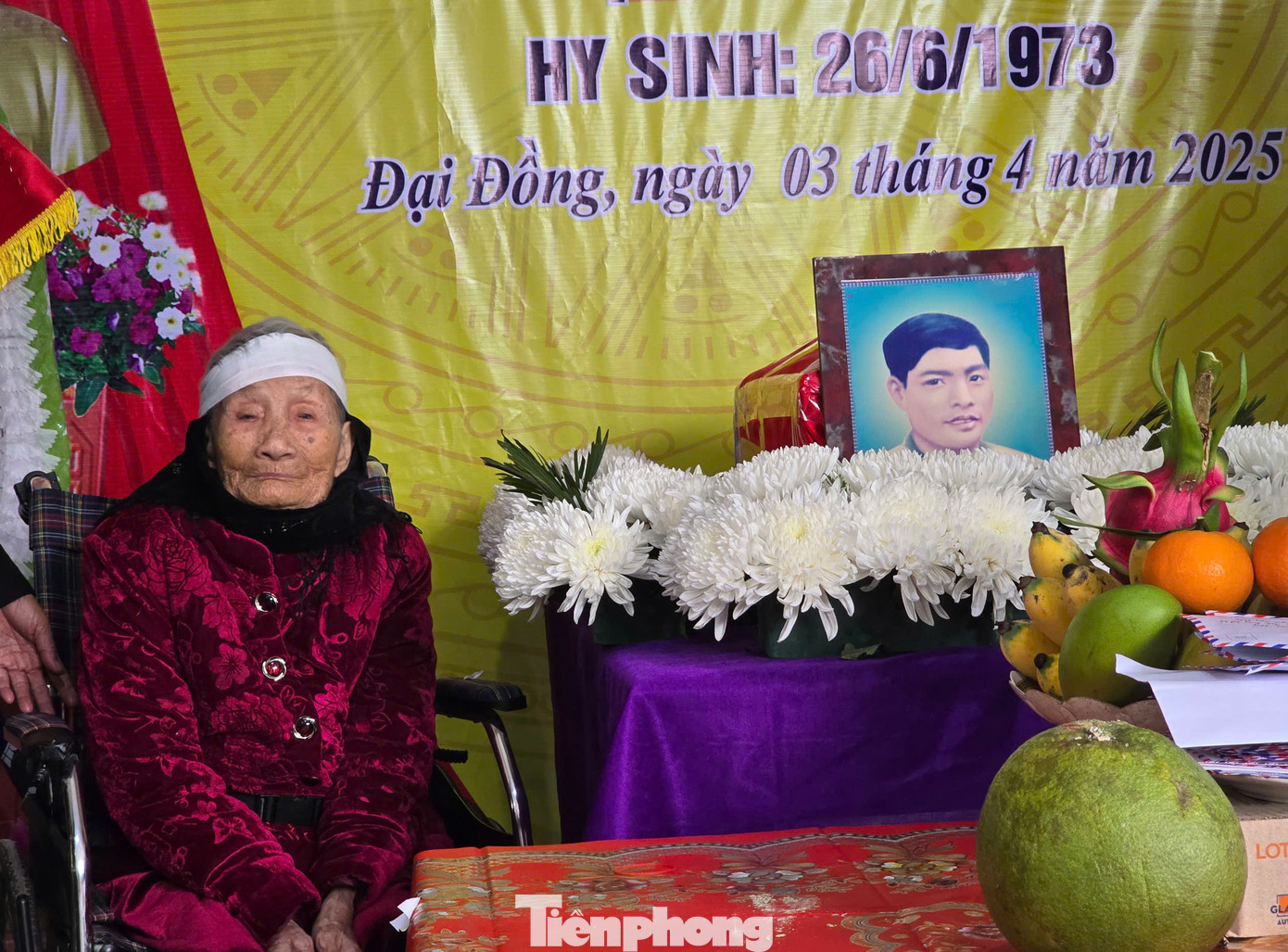 Năm 1969, anh Nguyễn Công Hòa nhập ngũ khi vừa tròn 18 tuổi. Tháng 6/1973, người thân nhận được giấy báo tử của liệt sĩ Hòa (Trung đội trưởng thuộc Sư đoàn 968) hy sinh khi đang làm nhiệm vụ quốc tế ở Lào.