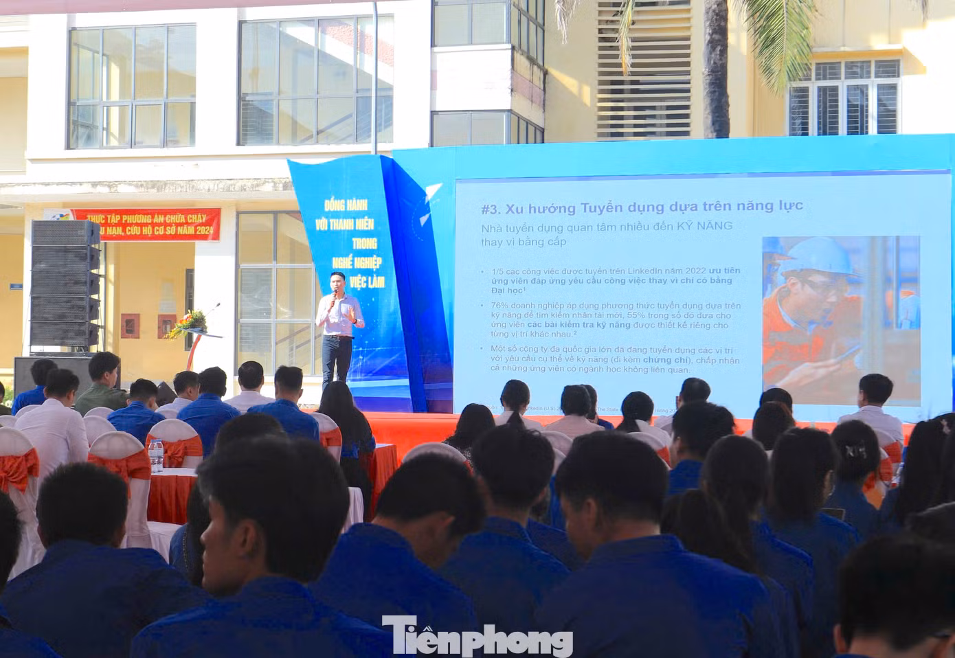 Ông Nguyễn Xuân Sơn - Chuyên gia thị trường lao động của IOM chia sẻ về xu hướng nghề nghiệp và kinh nghiệm phỏng vấn việc làm. Ông Nguyễn Xuân Sơn - Chuyên gia thị trường lao động của IOM chia sẻ về xu hướng nghề nghiệp và kinh nghiệm phỏng vấn việc làm.