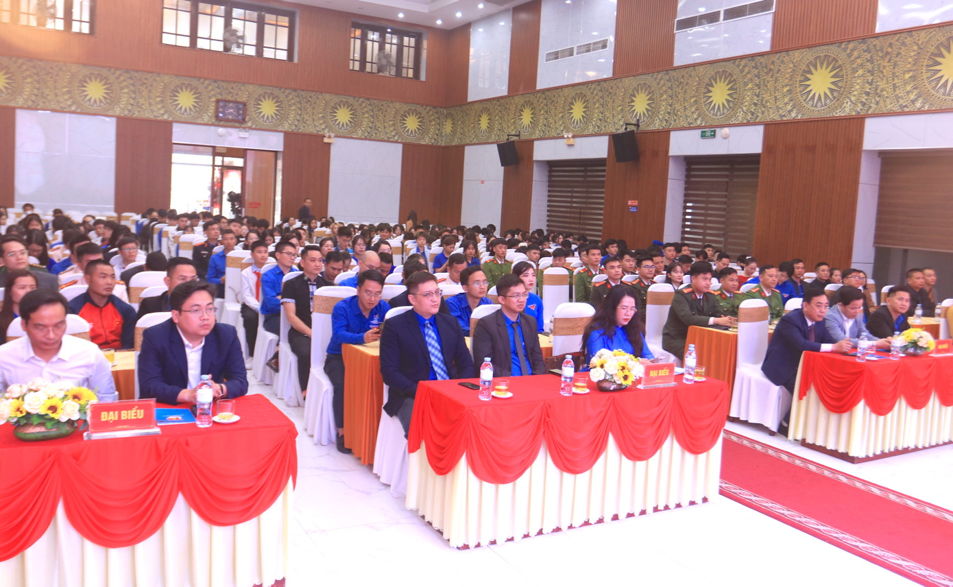 Toàn cảnh buổi lễ tuyên dương. Toàn cảnh buổi lễ tuyên dương.