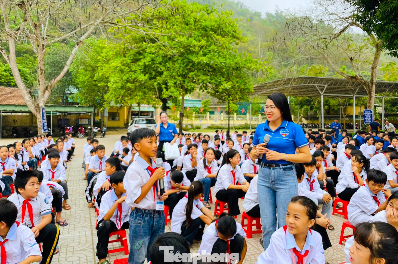 Hỗ trợ 327 địa bàn dân tộc thiểu số vùng sâu vùng xa.