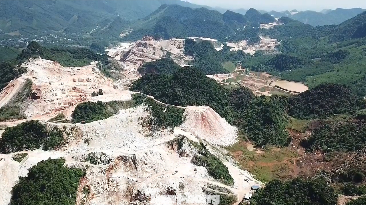 Trong năm, UBND tỉnh Nghệ An đã thực hiện kiểm tra việc chấp hành pháp luật trong hoạt động khoáng sản tại 19 tổ chức, doanh nghiệp và xử phạt hành chính với tổng số tiền 7,7 tỷ đồng. Trong năm, UBND tỉnh Nghệ An đã thực hiện kiểm tra việc chấp hành pháp luật trong hoạt động khoáng sản tại 19 tổ chức, doanh nghiệp và xử phạt hành chính với tổng số tiền 7,7 tỷ đồng.