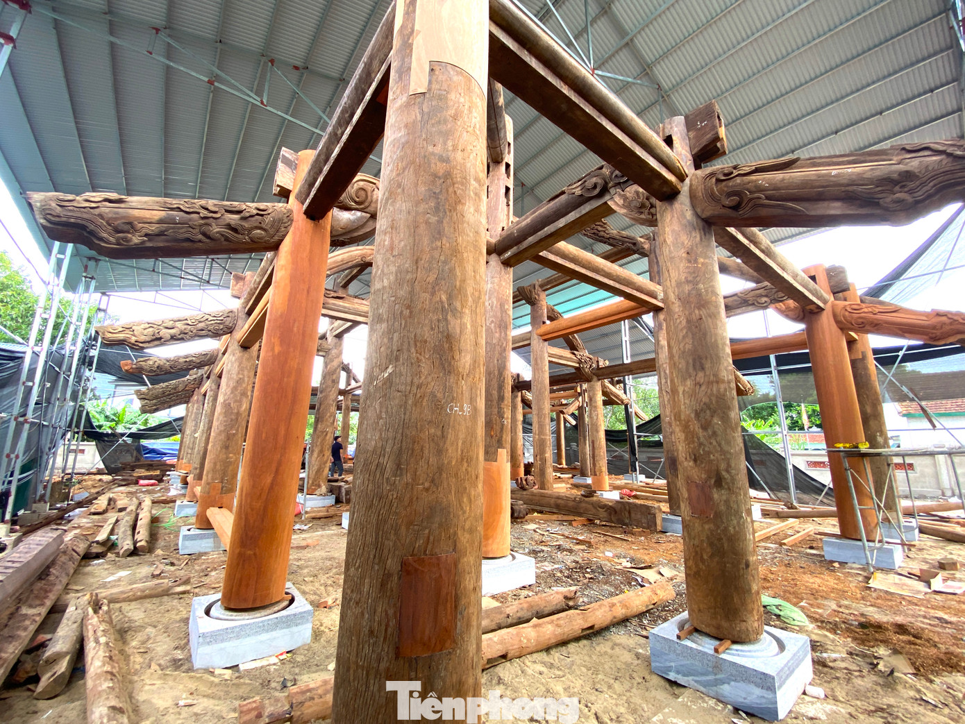 Đầu năm 2024, Đình Hoành Sơn chính thức được hạ giải để tu bổ, tôn tạo với tổng kinh phí 24 tỷ đồng. Dự án do Sở Văn hóa Thể thao tỉnh Nghệ An làm chủ đầu tư.