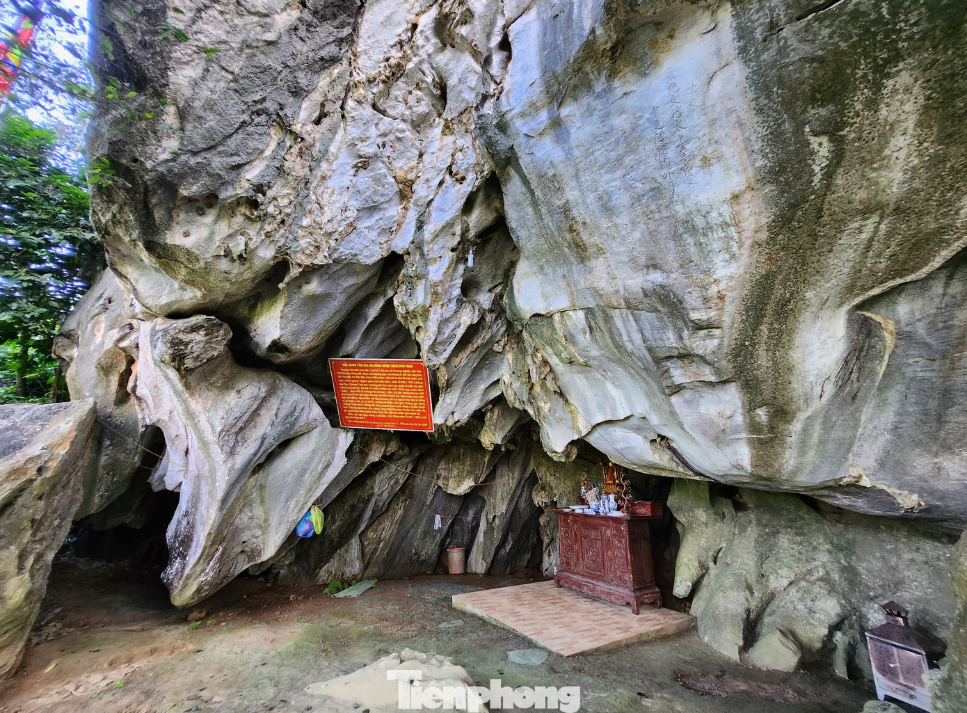 Tháng 8/2011, Bia Ma Nhai khắc trên núi Thành Nam được Bộ Văn hóa, Thể thao và Du lịch công nhận là Di tích lịch sử - văn hóa cấp quốc gia. Ông Phan Anh Tài - Trưởng phòng Văn hóa huyện Con Cuông - cho biết hiện Sở Khoa học và Công nghệ làm hồ sơ đề nghị UNESCO công nhận Bia Ma Nhai là di sản tư liệu. UBND huyện Con Cuông cũng đang lập đề án quy hoạch 7 ha quanh núi Thành Nam để bảo vệ bia cổ và phát triển du lịch.