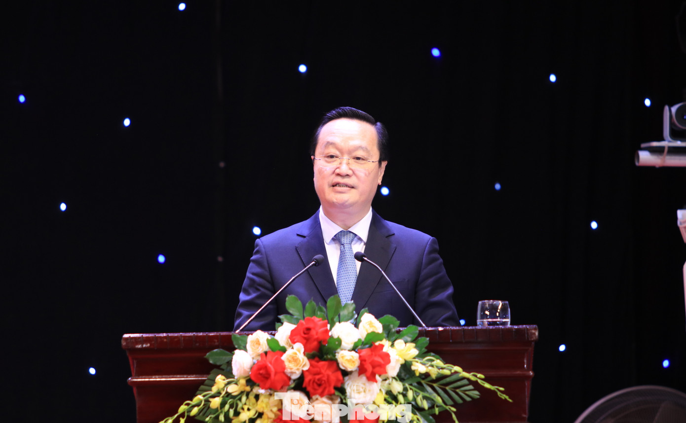 Ông Nguyễn Đức Trung - Bí thư Tỉnh ủy Nghệ An phát biểu tại chương trình.