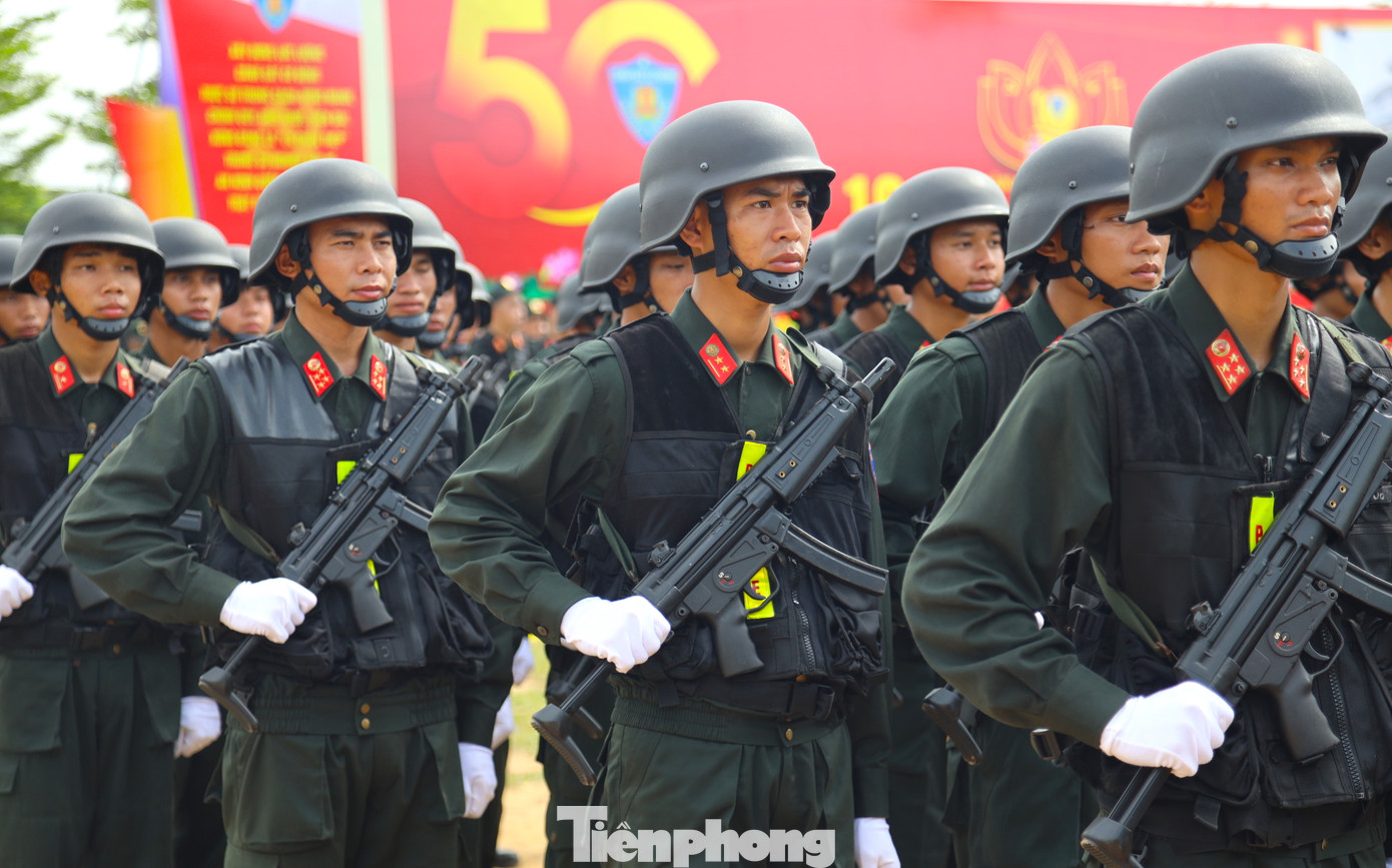 Suốt 10 năm qua, Trung đoàn CSCĐ đã đạt nhiều thành tích, chiến công nổi bật được lãnh đạo các cấp ghi nhận, đánh giá cao.