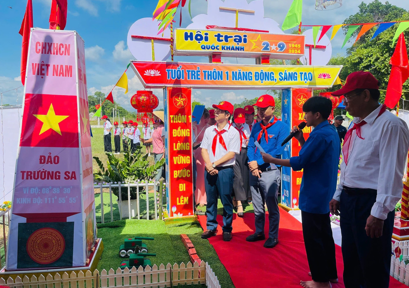 Những khu trại được các đoàn viên thanh niên, đội viên từng xóm ở xã Thanh Hà thiết kế đẹp mắt, mang đến một không khí vui tươi sôi động.