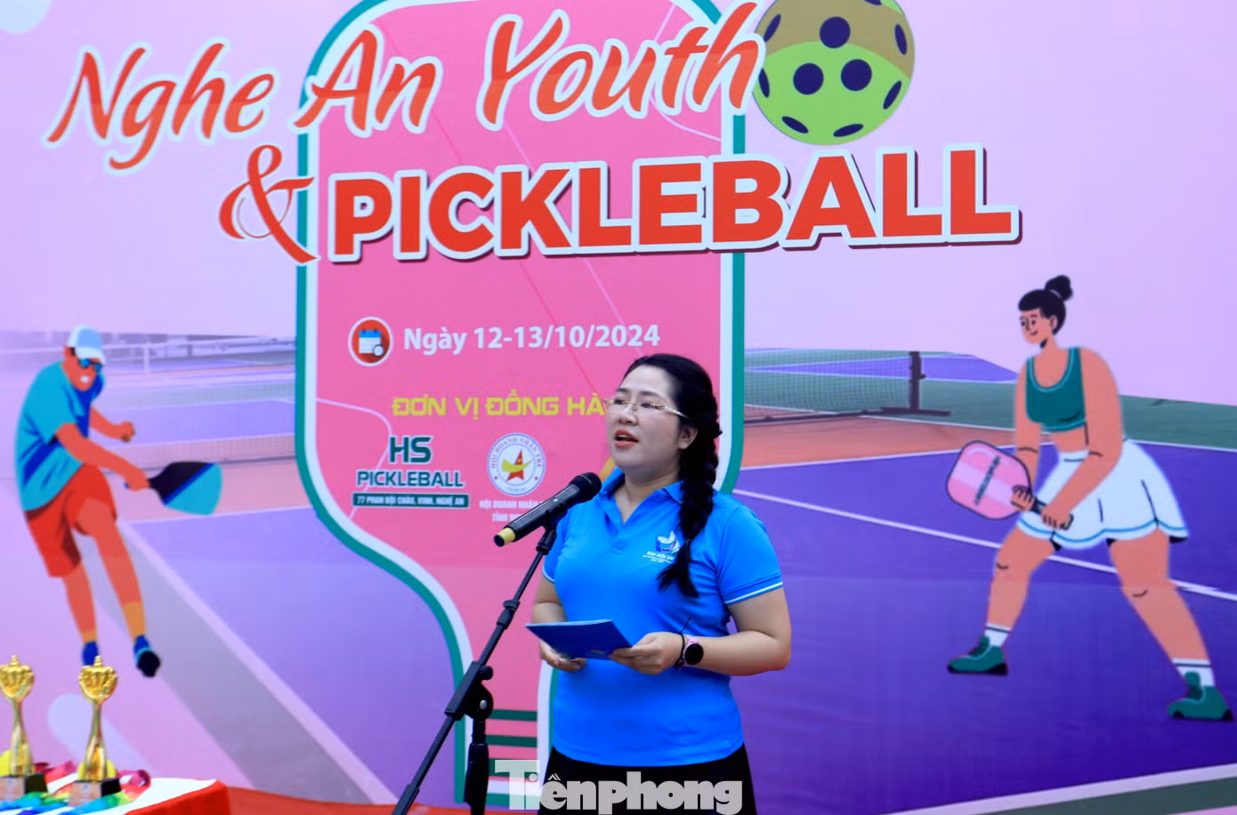 Chị Nguyễn Thị Phương Thúy - Bí thư Tỉnh Đoàn, Chủ tịch Hội LHTN tỉnh Nghệ An phát biểu khai mạc giải đấu.