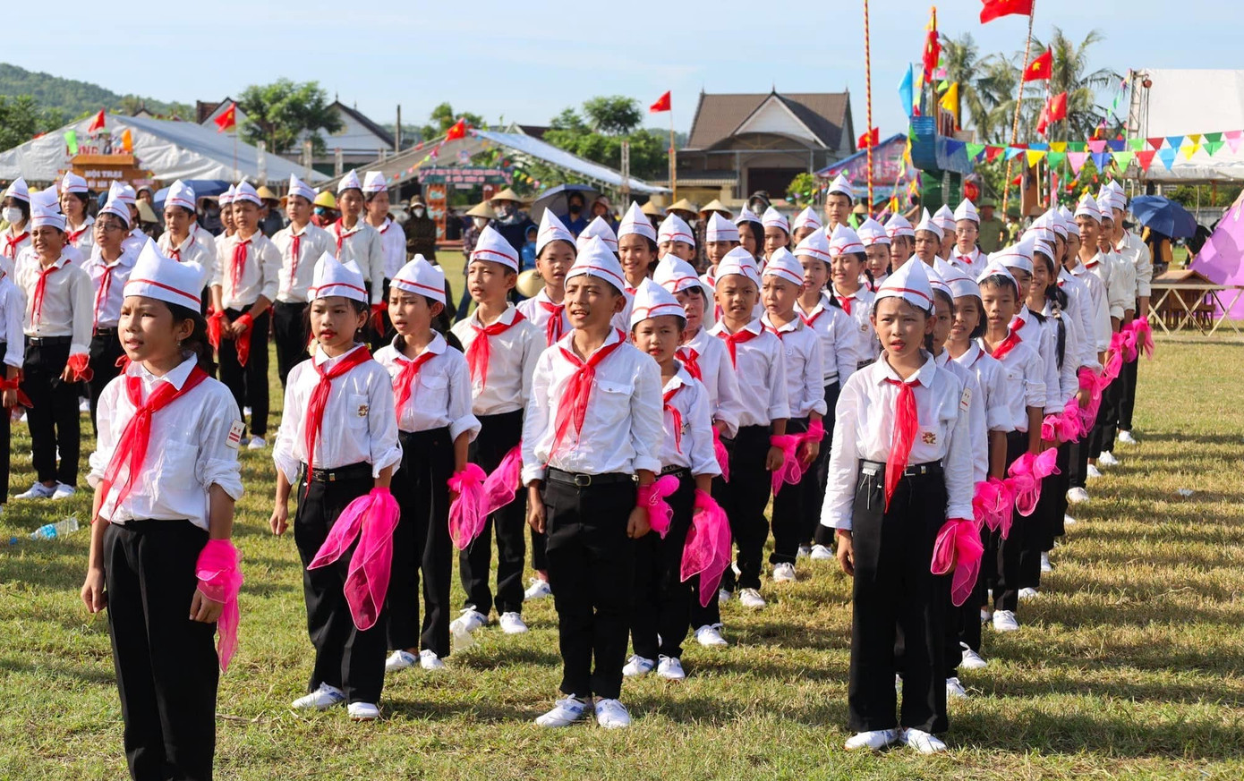 Thể hiện phần thi, hội diễn một cách đẹp nhất, xuất sắc nhất.