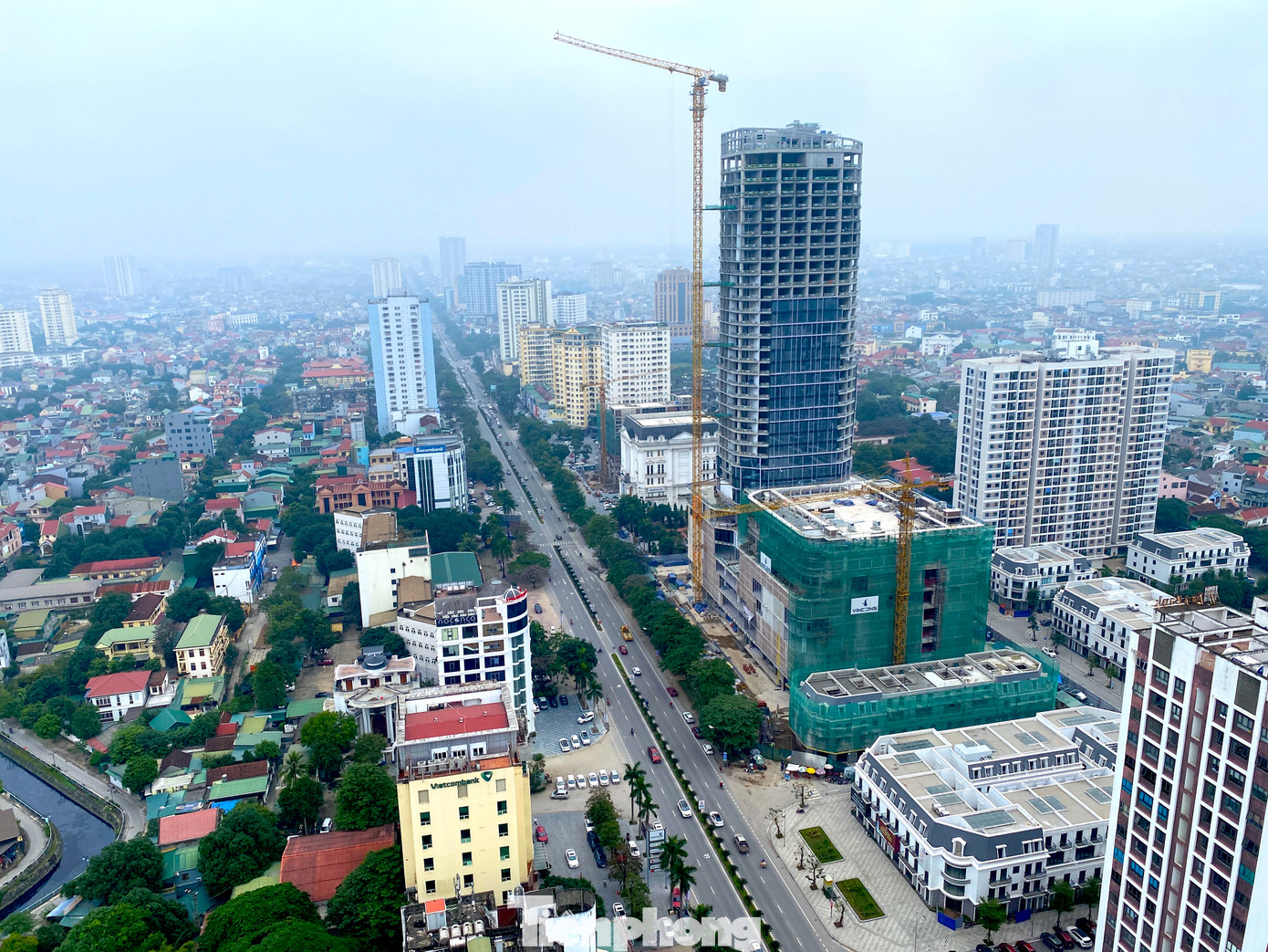 Qua thanh tra đã phát hiện sai phạm gần 100 tỷ đồng ở Nghệ An. Qua thanh tra đã phát hiện sai phạm gần 100 tỷ đồng ở Nghệ An.