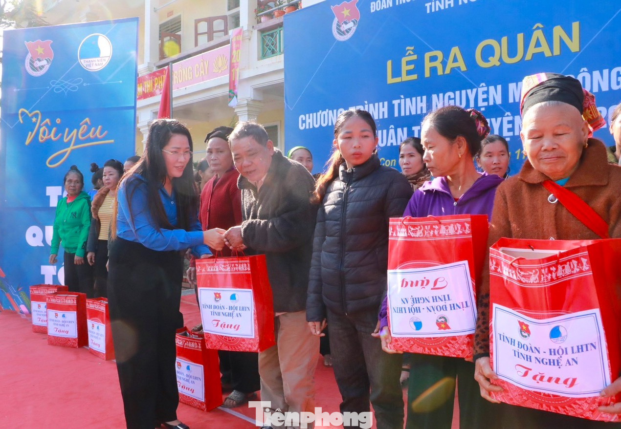 Chương trình tình nguyện mùa Đông năm 2023 và Xuân tình nguyện năm 2024 với chủ đề “Tôi yêu Tổ quốc tôi” sẽ được triển khai từ tháng 11/2023 đến tháng 2/2024.